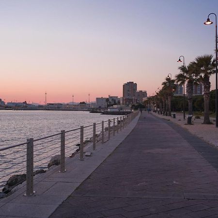 Апартаменты Le Scale Sul Porto . Marina Centro Storico. Ac Кальяри Экстерьер фото